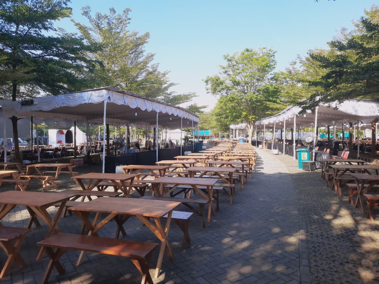 SEWA MEJA TAMAN SET CIKARANG UTARA DI BEKASI