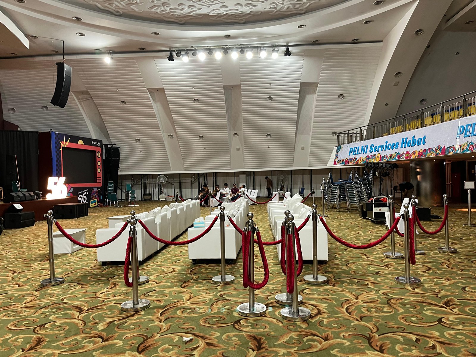 Sewa Tiang Antrian Atau Stand Rope di Le Pavilion – Tanah abangJakarta Pusat