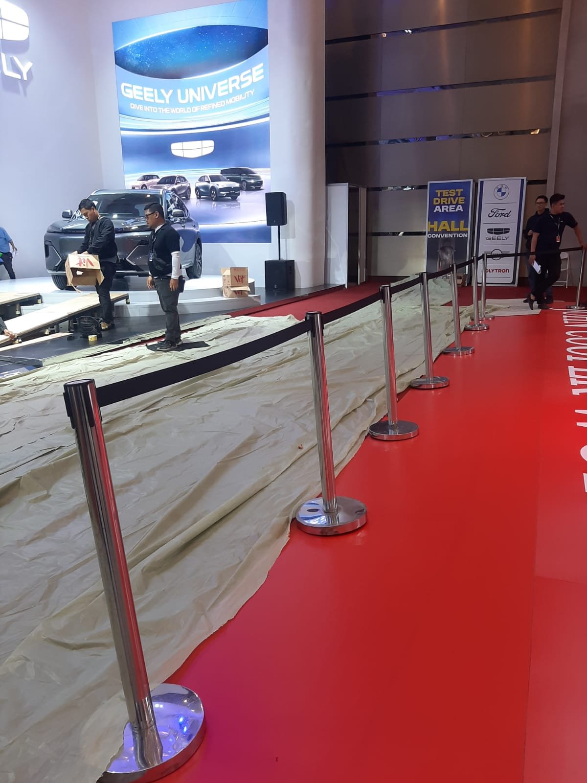 Sewa Tiang Antrian Atau Stand Rope di Taman Ismail Marzuki (TIM) – Cikini Menteng