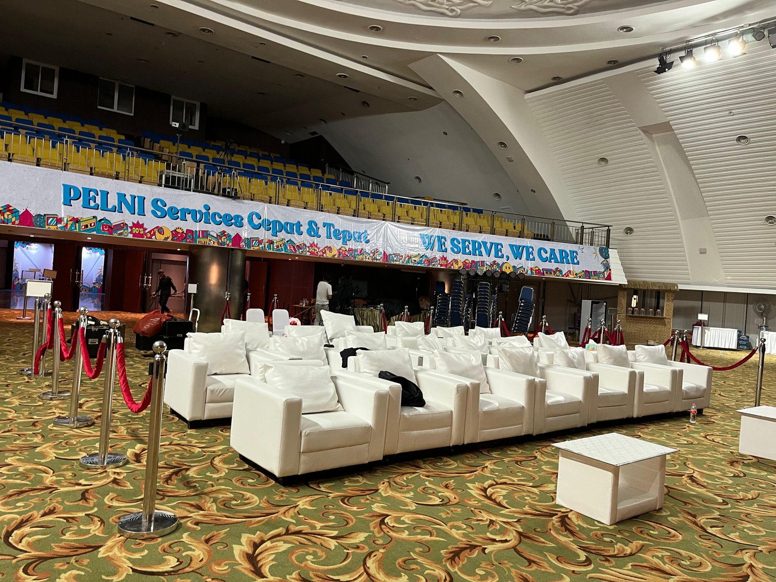 Sewa Tiang Antrian Atau Stand Rope di Bekasi Selatan Kota Bekasi