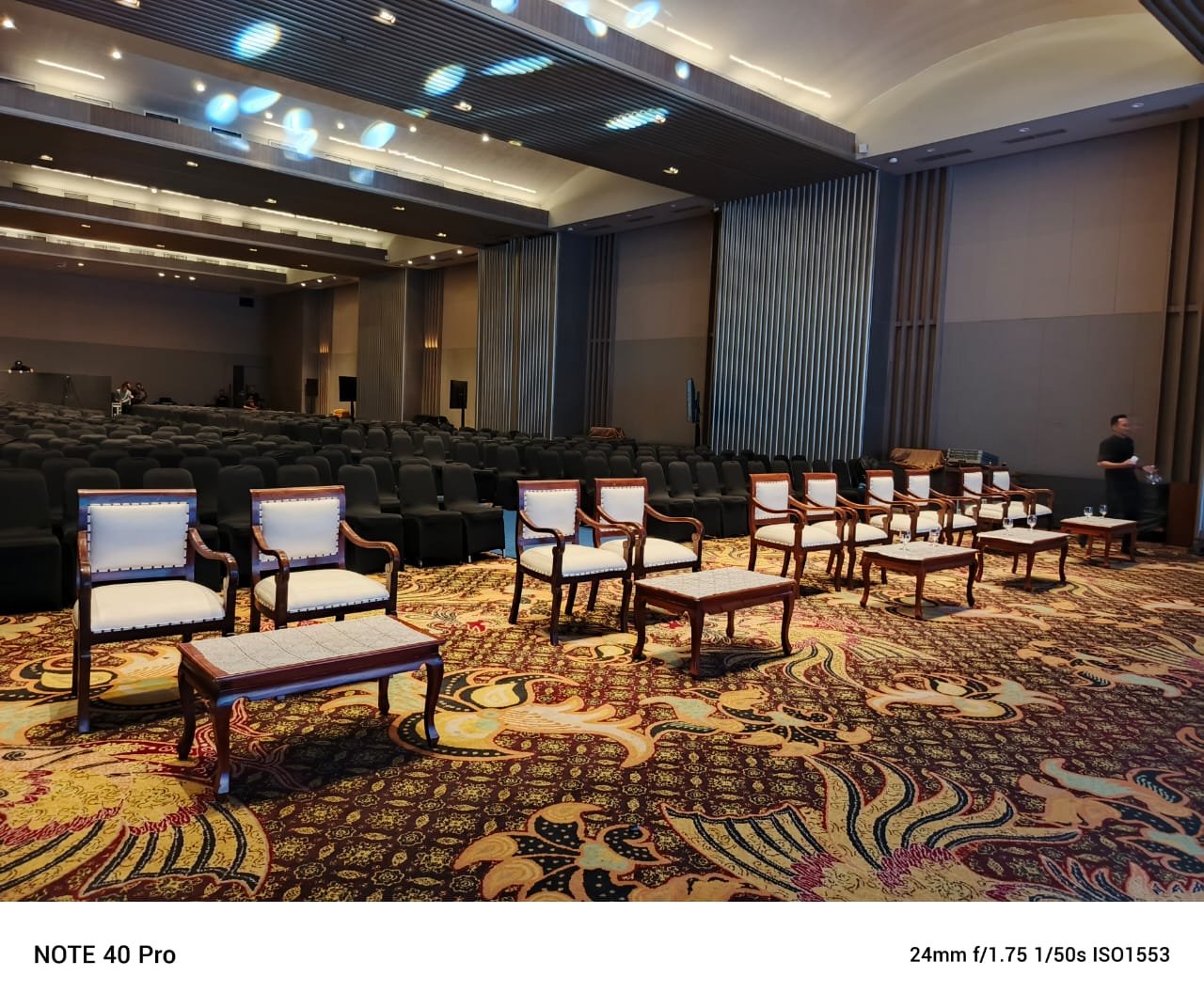 Sewa Kursi VIP Armchair di Kota Tua (Fatahillah Square) – Jakarta Barat