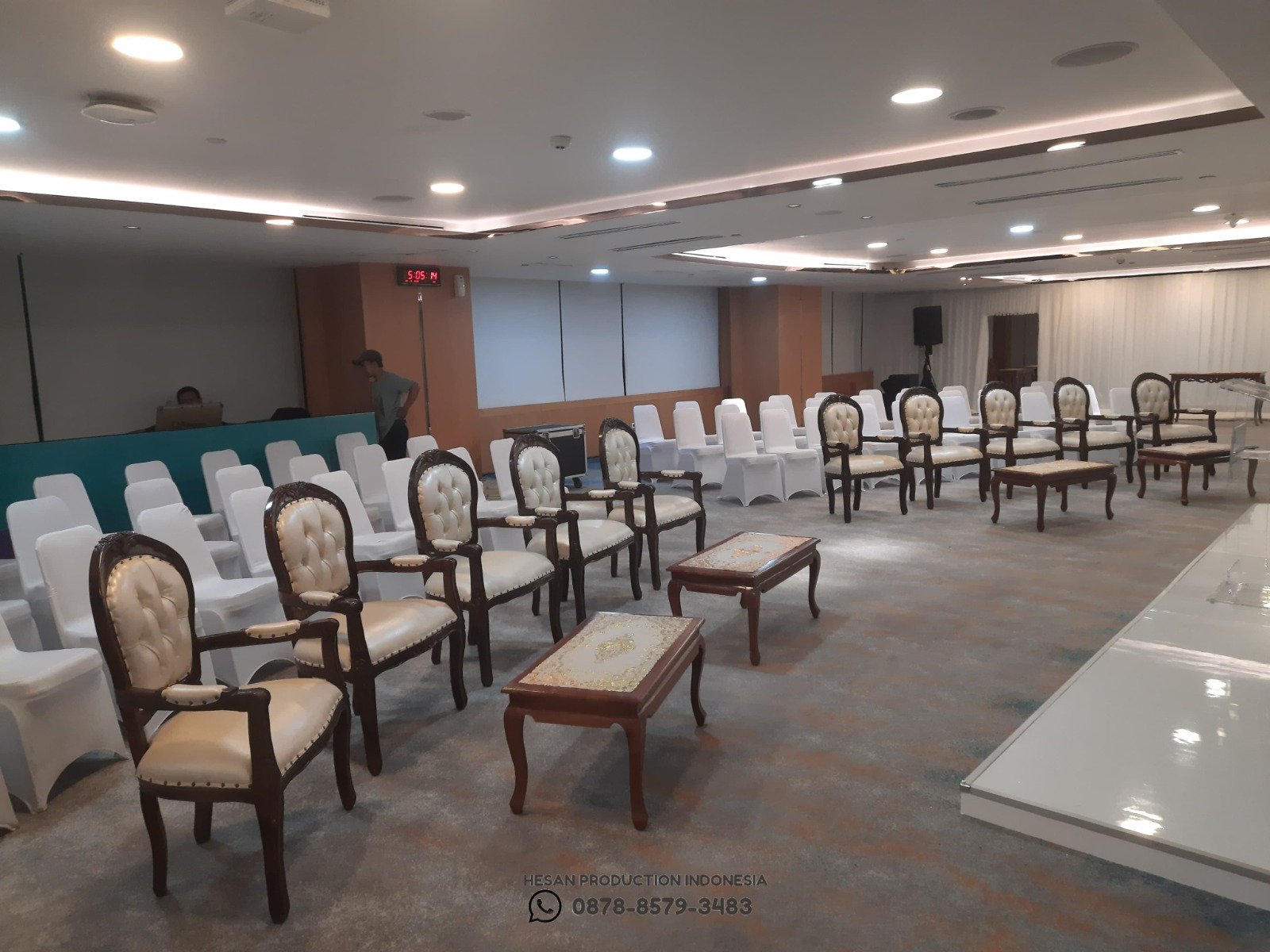 Sewa Kursi VIP Armchair di AEON Mall BSD City – Tangerang Selatan