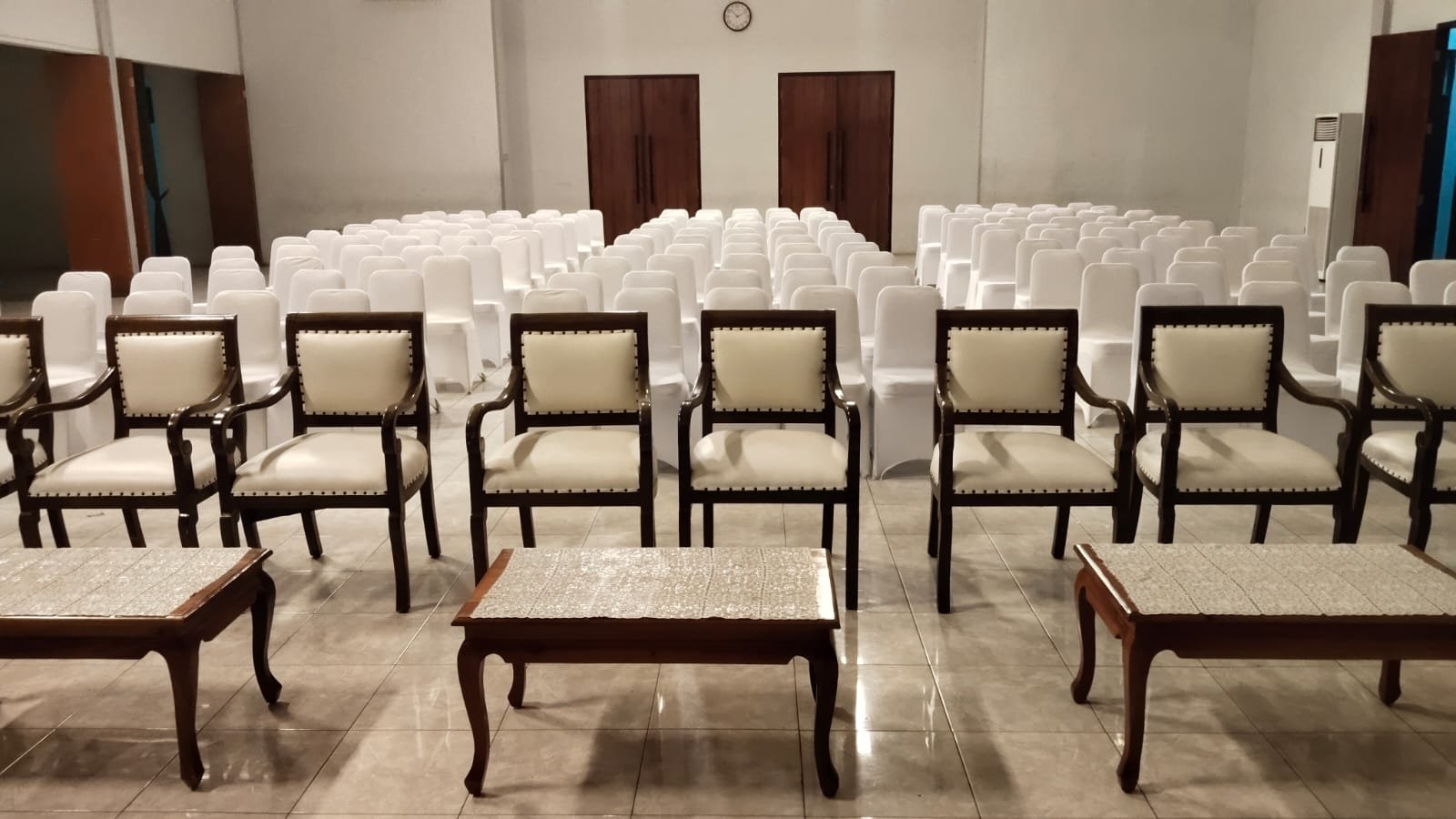 Sewa Kursi VIP Armchair di Serpong Utara Tangerang Selatan