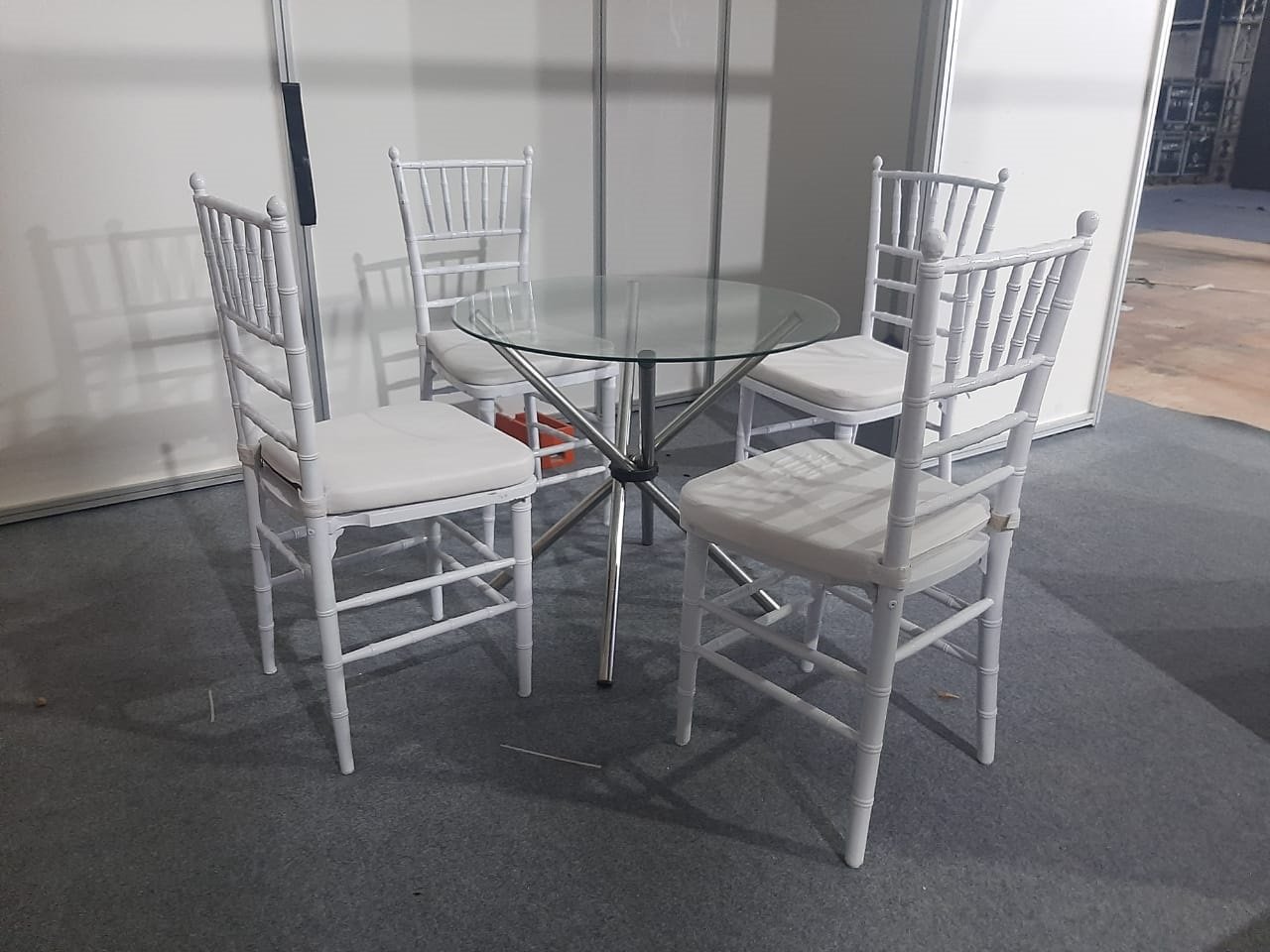 Sewa Kursi Tiffany di  Avenzel Hotel &amp; Convention — Jatimulya Kota Bekasi