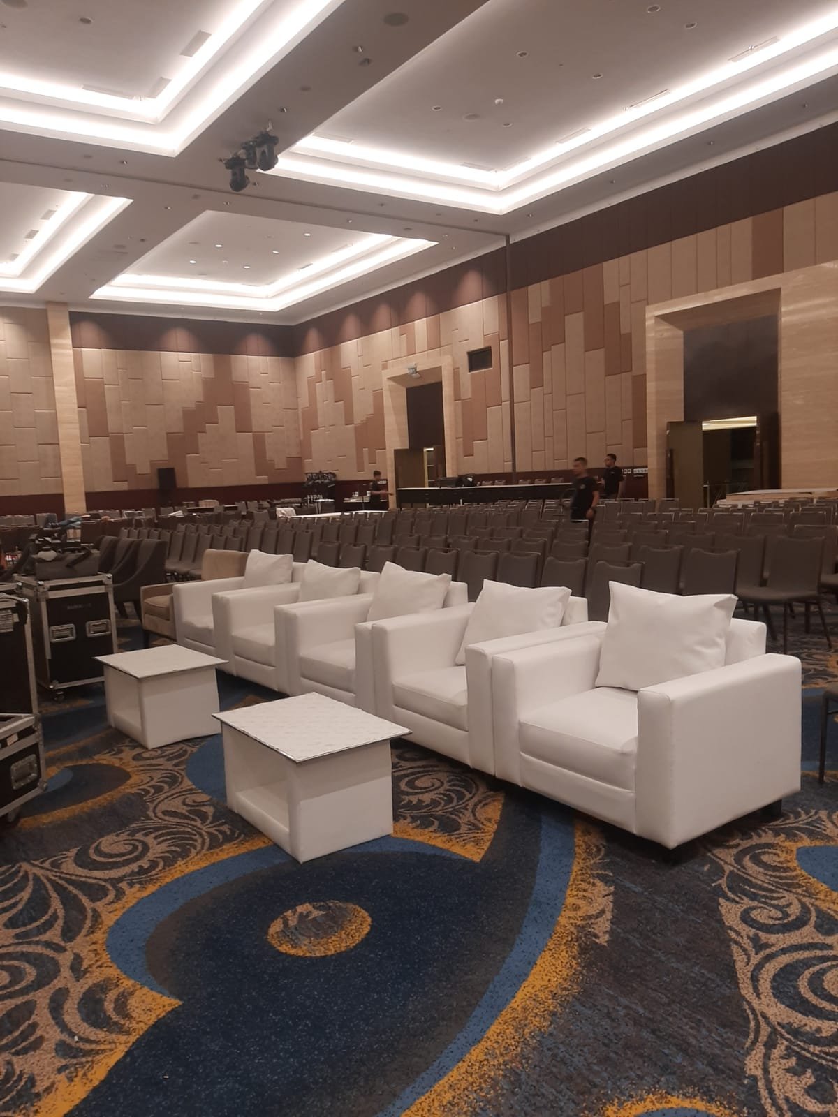 Sewa Sofa VIP di Karang Tengah Kota Tangerang