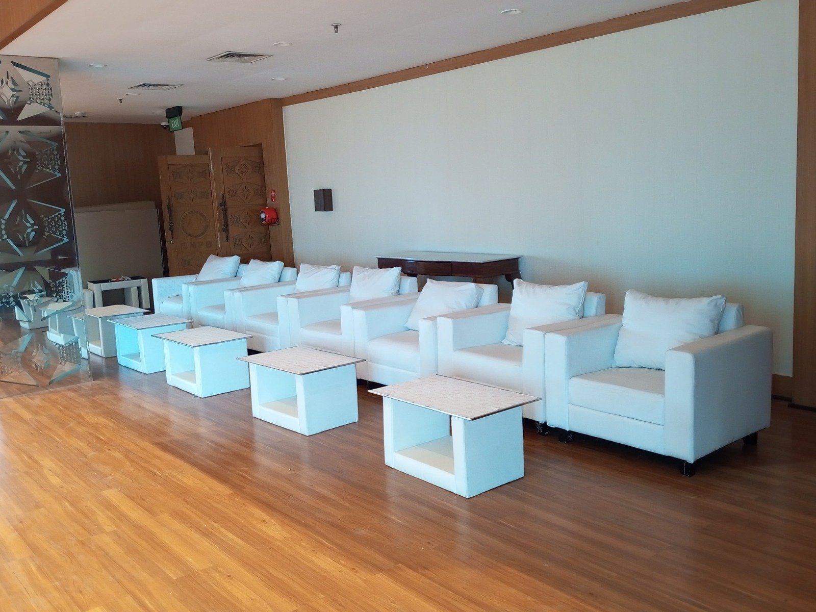 Sewa Sofa VIP di QBIG Outdoor Area BSD