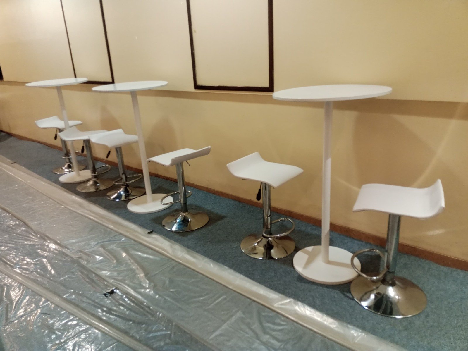 Sewa Barstool di Istora Senayan Jakarta Pusat