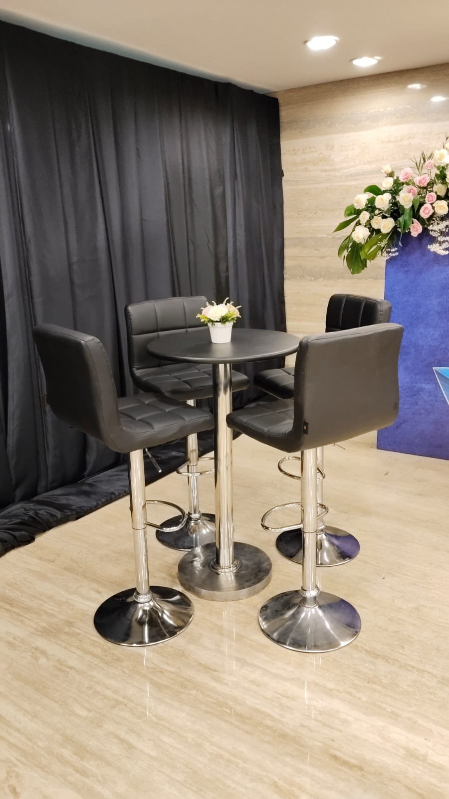 Sewa Barstool di Lippo Mall Puri Event Atrium Jakarta Barat