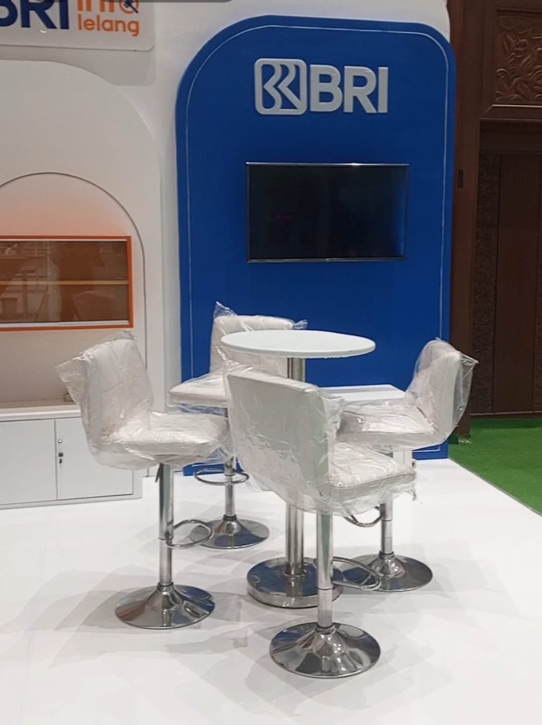 Sewa Barstool di Mall Kelapa Gading Jakarta Utara