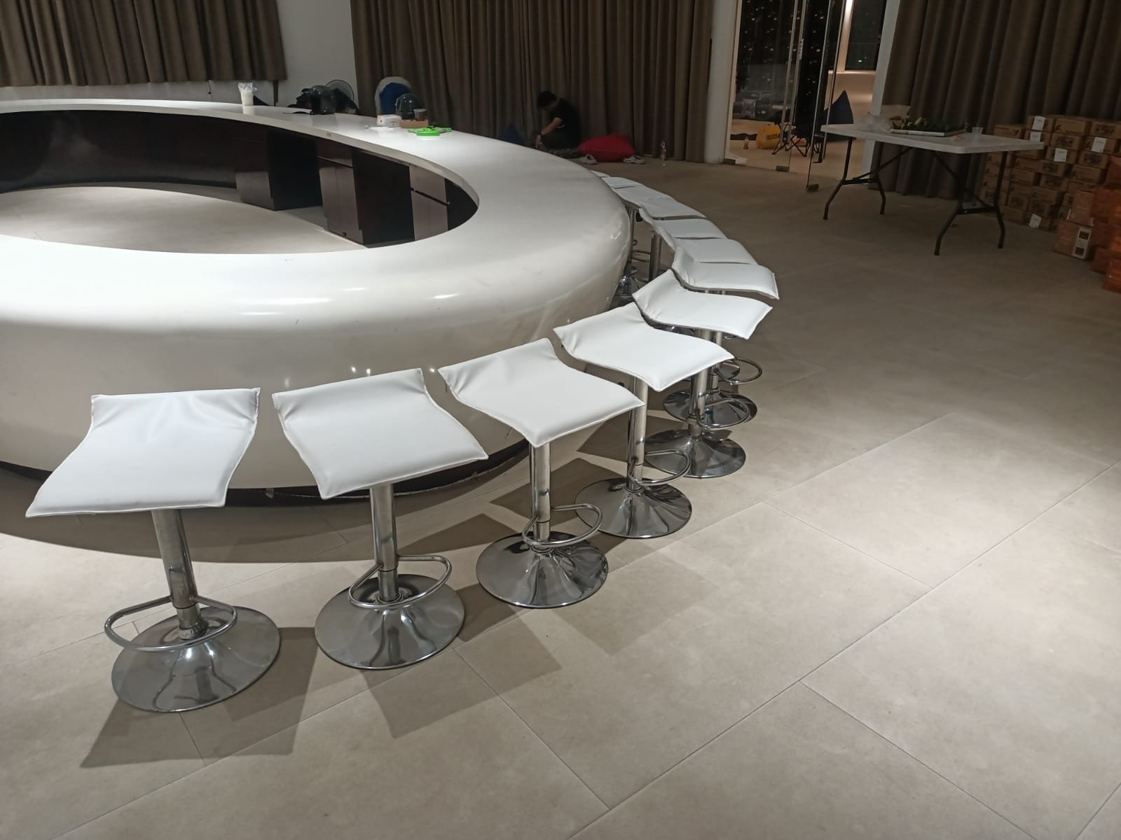 Sewa Barstool di Cilodong Depok