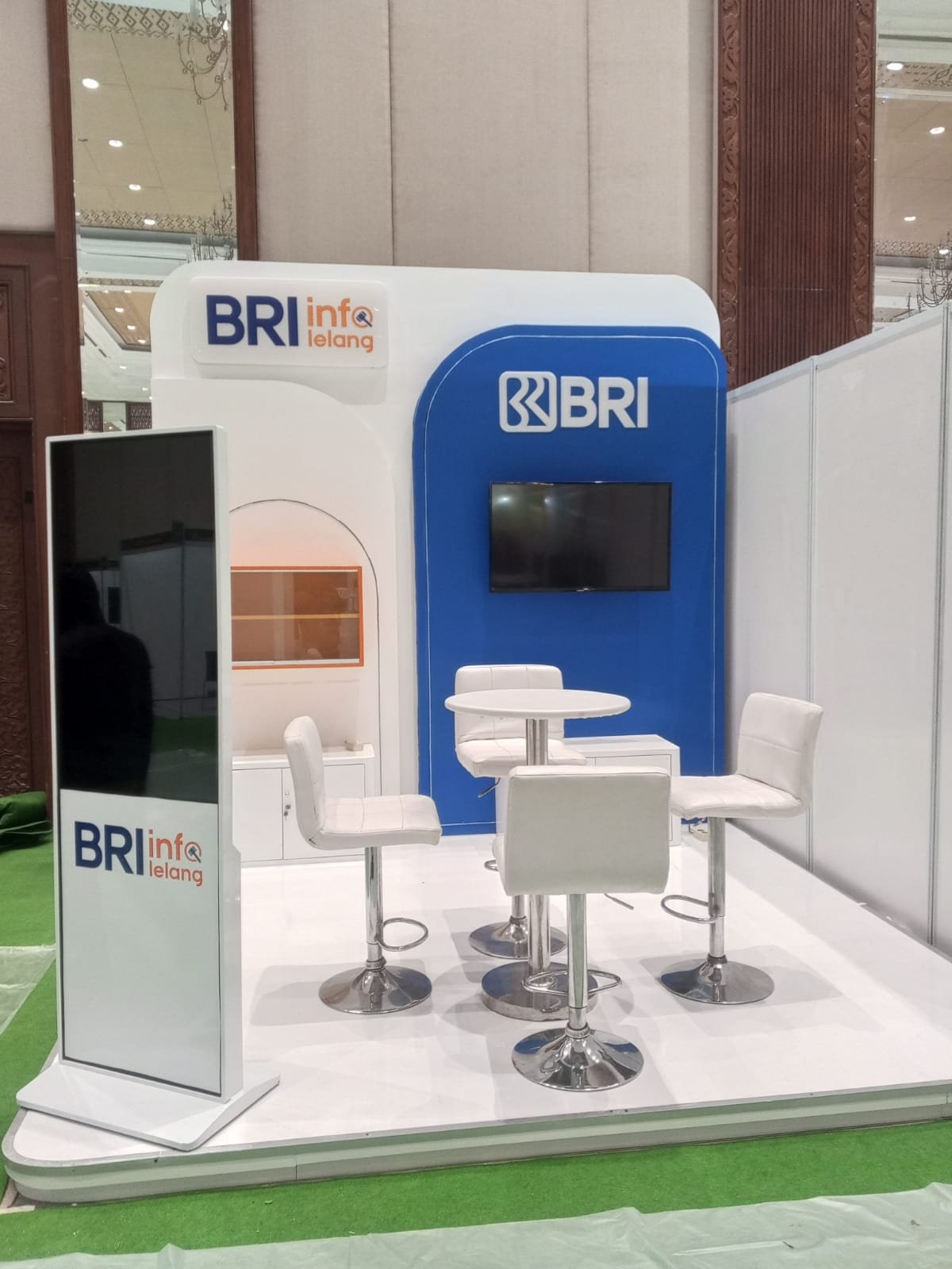 Sewa Barstool di Ocean Dream Samudra Jakarta Utara